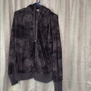 Danskin Gray Sweatshirt with Abstract Pattern